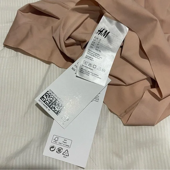 H&M Light Shape Shapewear Bike Shorts NWT - Picture 2 of 3